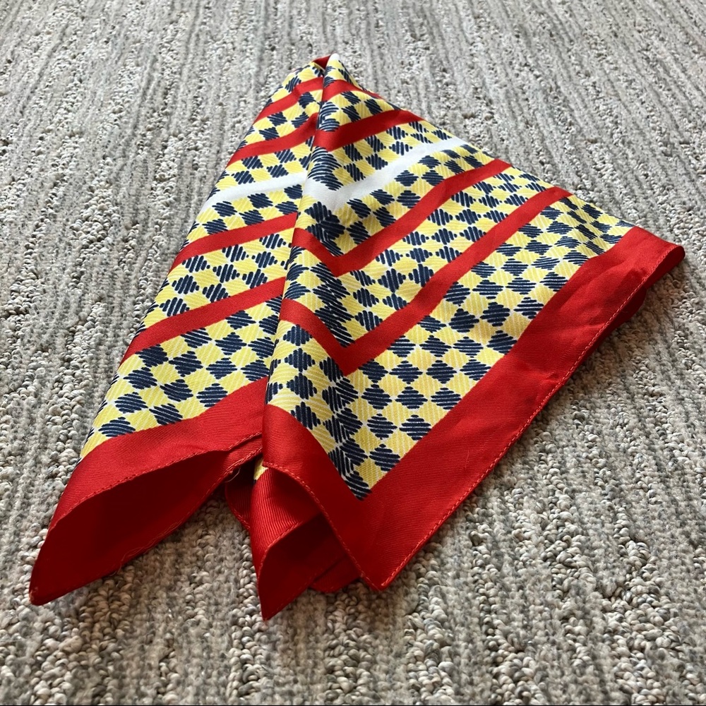 Vintage Ray Strauss square scarf, made in Italy - Picture 2 of 11